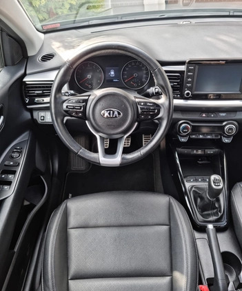 Kia Stonic cena 59900 przebieg: 78000, rok produkcji 2018 z Pabianice małe 781